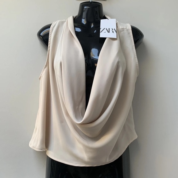 ZARA  Cowl Neck Deep Plunge Blouse 
Labelled size Large
Sleeveless - Picture 2 of 9
